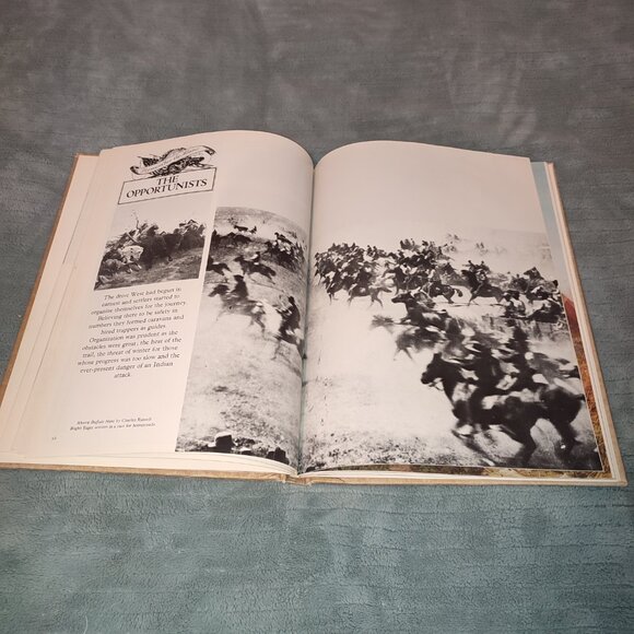 Large Illustrated Book The American West Royal Hassrick 1975 Explorers Cowboys - Picture 10 of 14